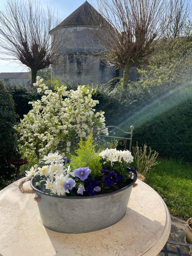 Les Rougemonts Eucalyptus Otel Champguyon Dış mekan fotoğraf