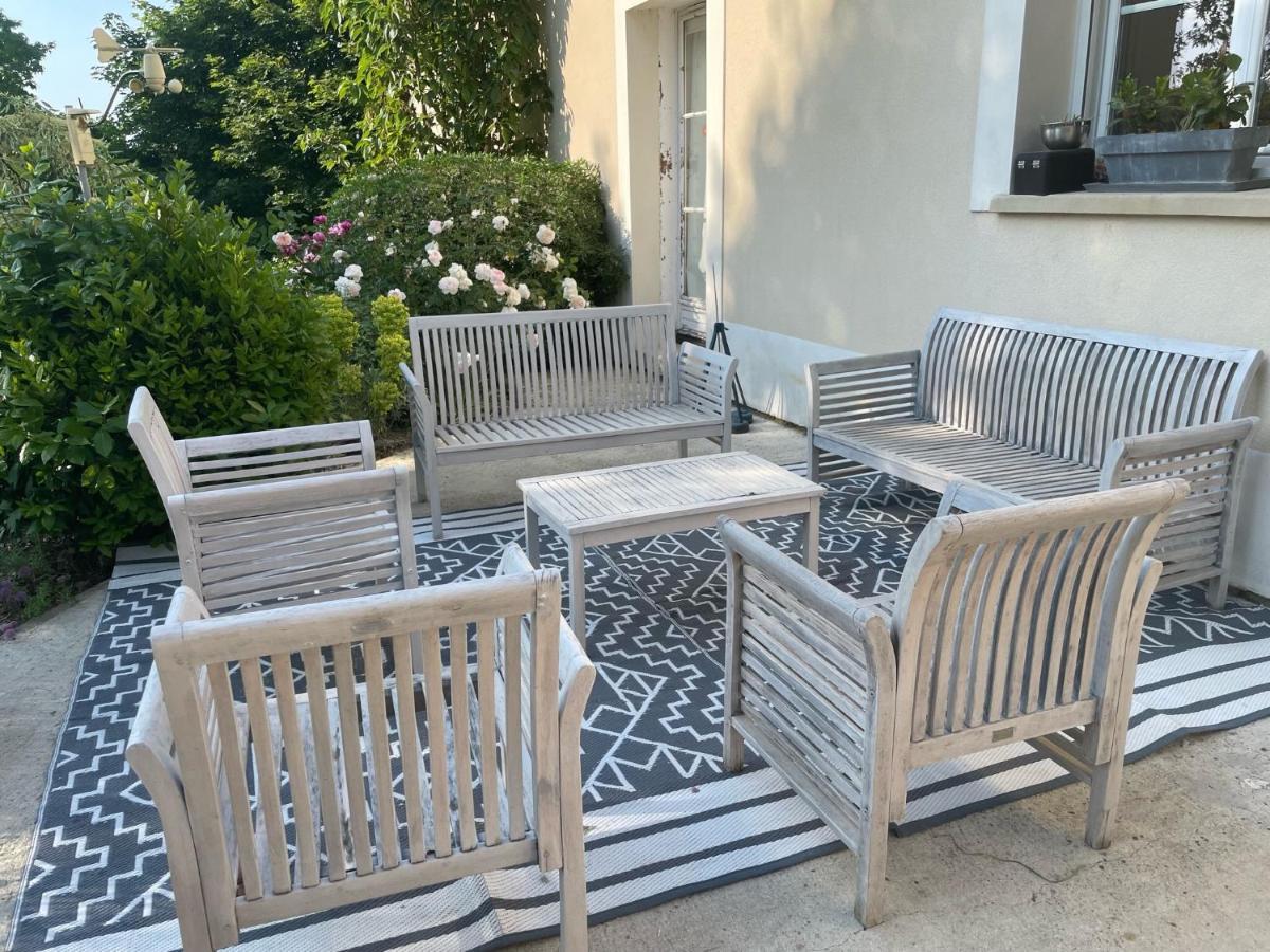 Les Rougemonts Eucalyptus Otel Champguyon Dış mekan fotoğraf
